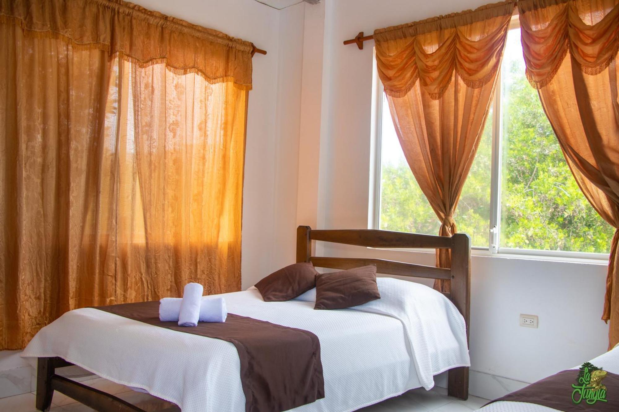 Hotel La Jungla Пуэрто-Вильямиль Экстерьер фото